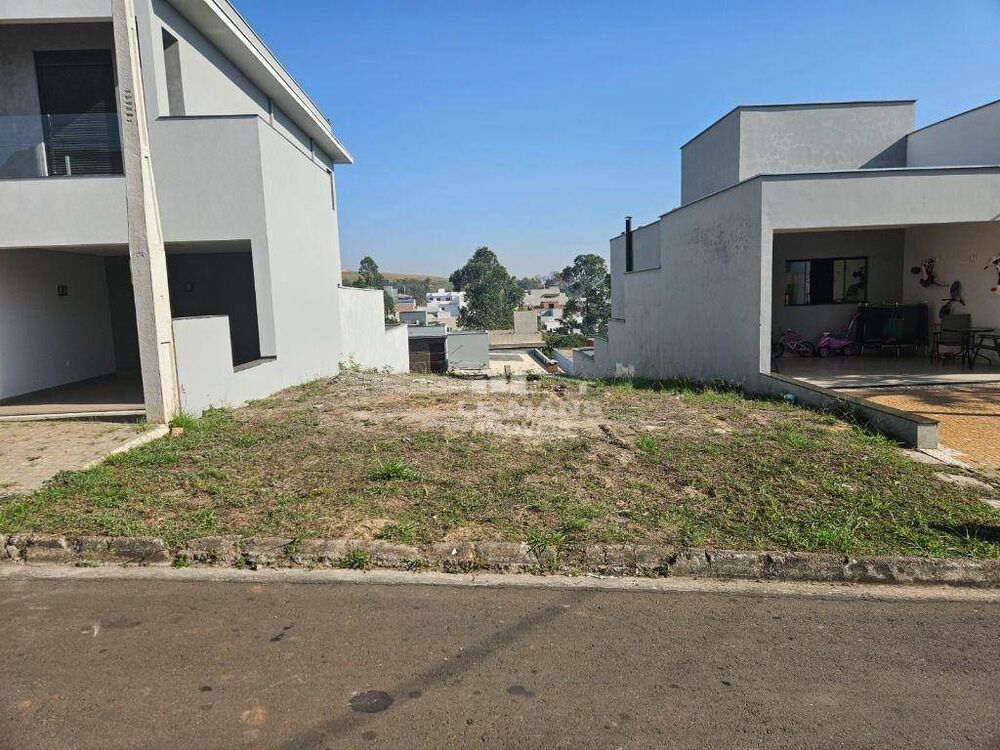 Loteamento e Condomínio, 200 m² - Foto 1