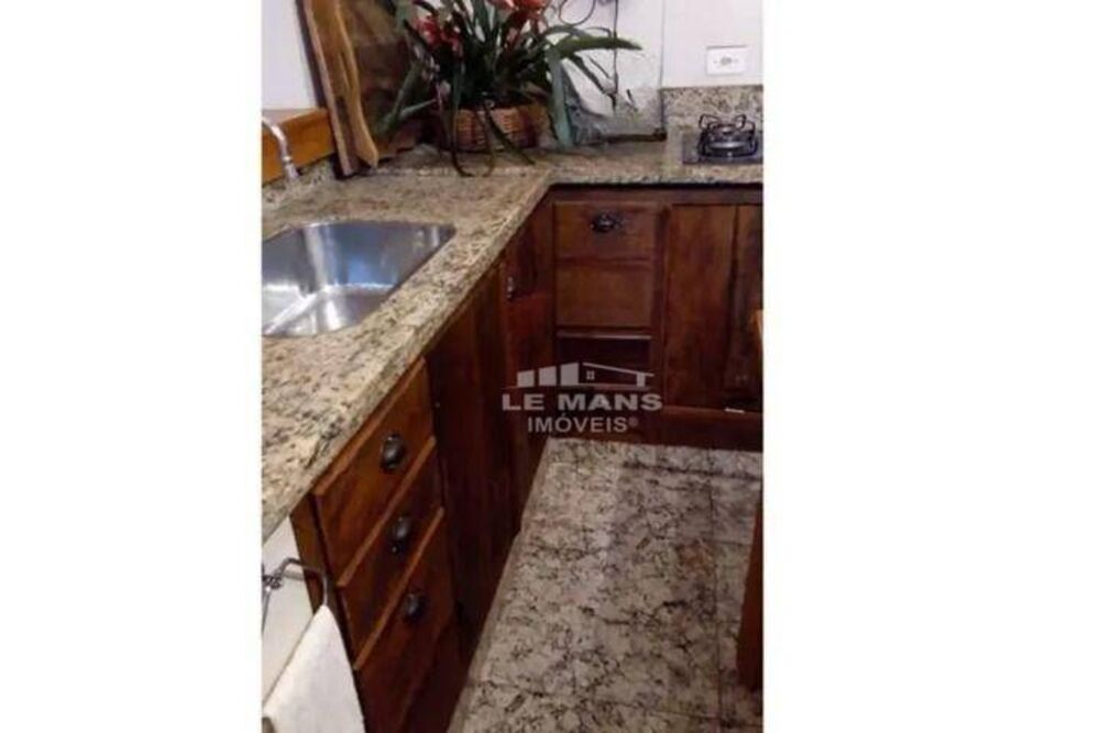 Casa para alugar com 3 quartos, 164m² - Foto 2
