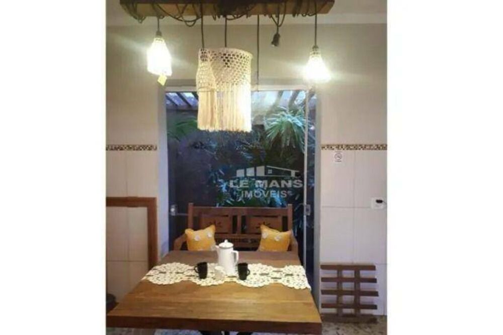 Casa para alugar com 3 quartos, 164m² - Foto 11