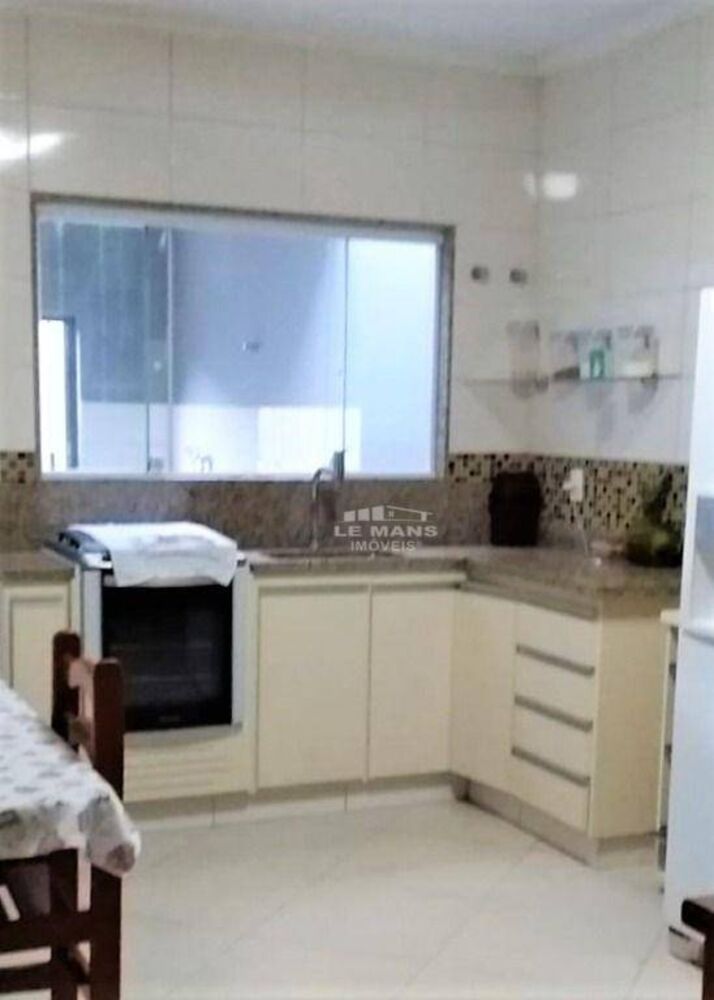 Casa, 3 quartos, 173 m² - Foto 6