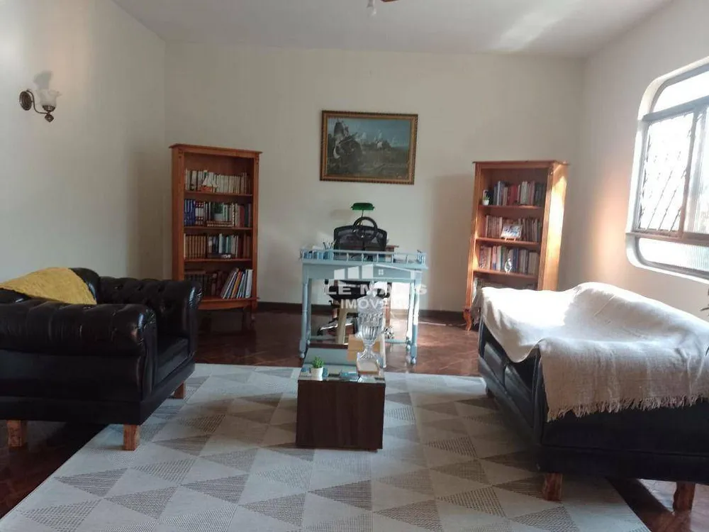 Casa, 3 quartos, 198 m² - Foto 1
