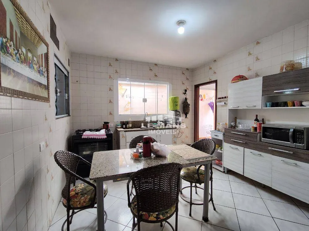 Casa, 3 quartos, 170 m² - Foto 1