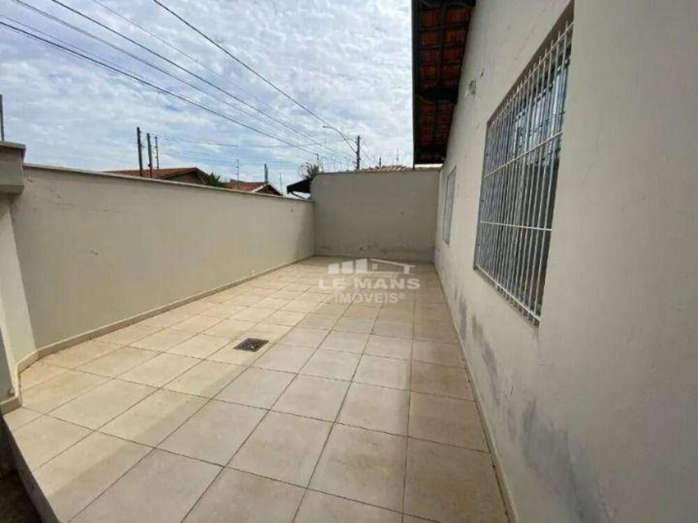Casa à venda e aluguel com 3 quartos, 130m² - Foto 12