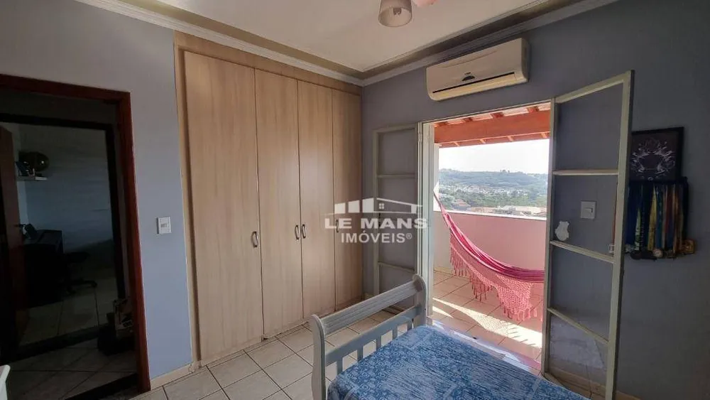 Casa, 3 quartos, 237 m² - Foto 3