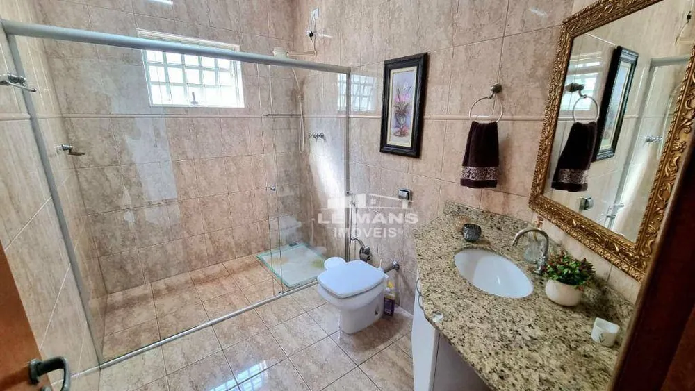 Casa, 3 quartos, 237 m² - Foto 2