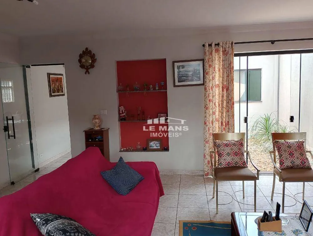 Casa, 3 quartos, 187 m² - Foto 3