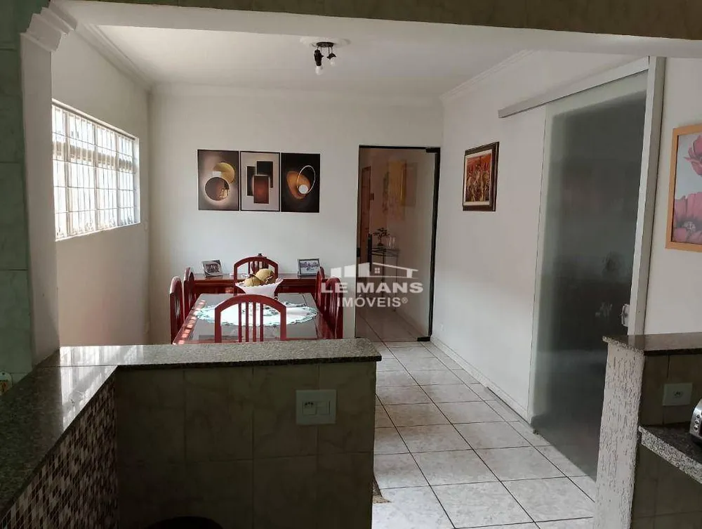 Casa, 3 quartos, 187 m² - Foto 4