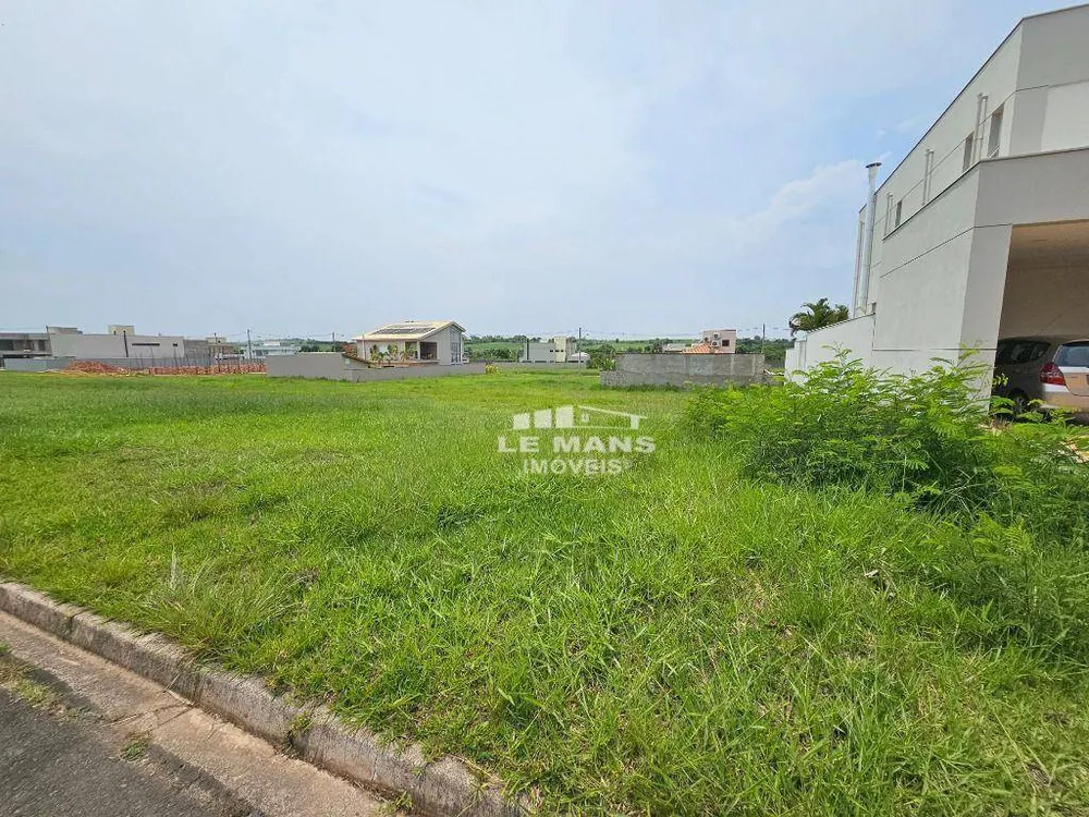 Loteamento e Condomínio, 525 m² - Foto 1