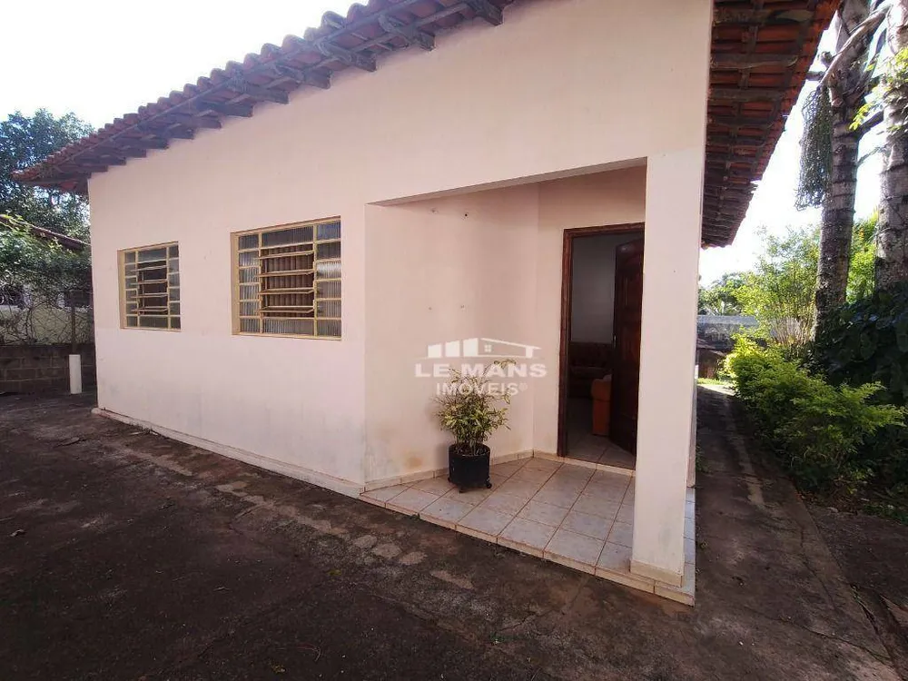 Chácara, 8 quartos, 1 m² - Foto 5