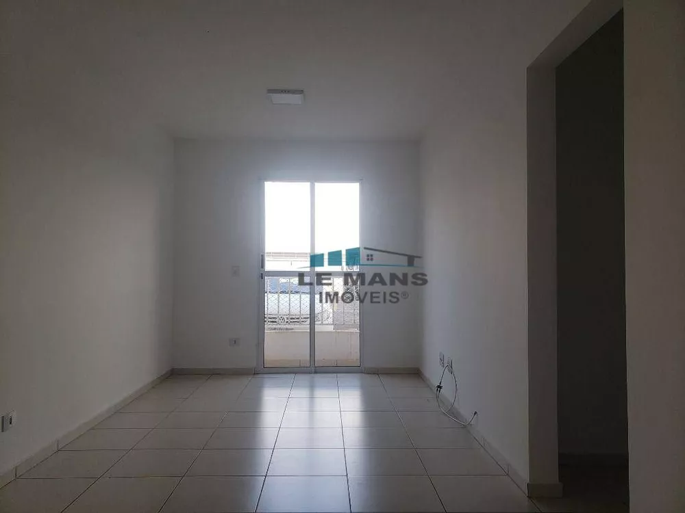 Apartamento à venda e aluguel com 3 quartos, 70m² - Foto 2