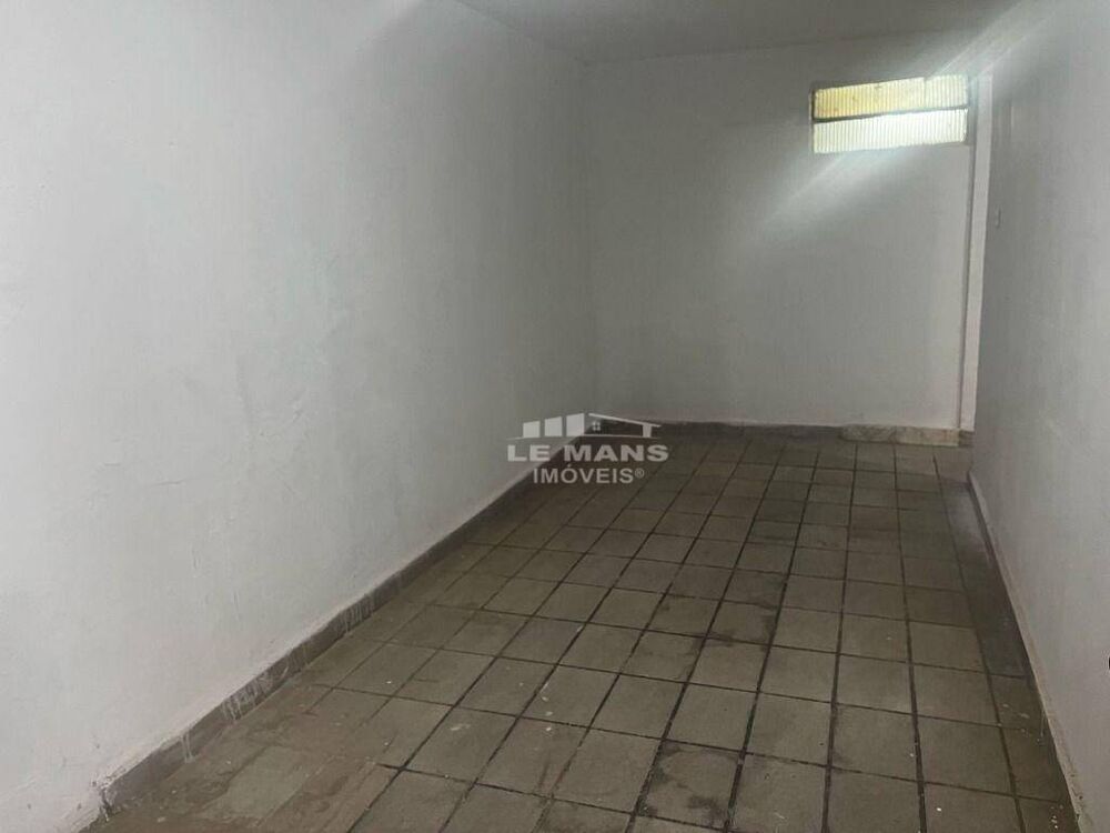 Casa para alugar com 1 quarto, 90m² - Foto 9