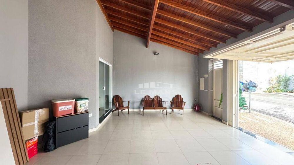 Casa à venda com 3 quartos, 140m² - Foto 2