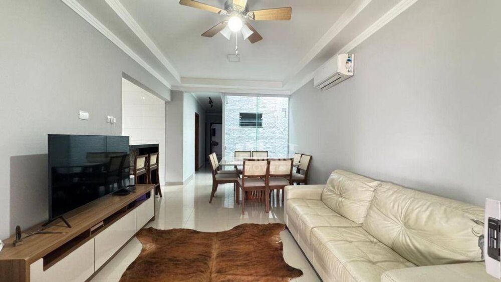 Casa à venda com 3 quartos, 140m² - Foto 1