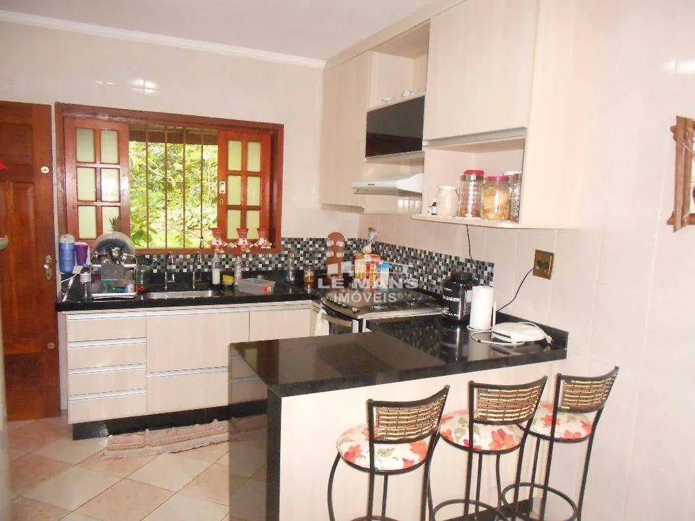Casa, 3 quartos, 205 m² - Foto 15