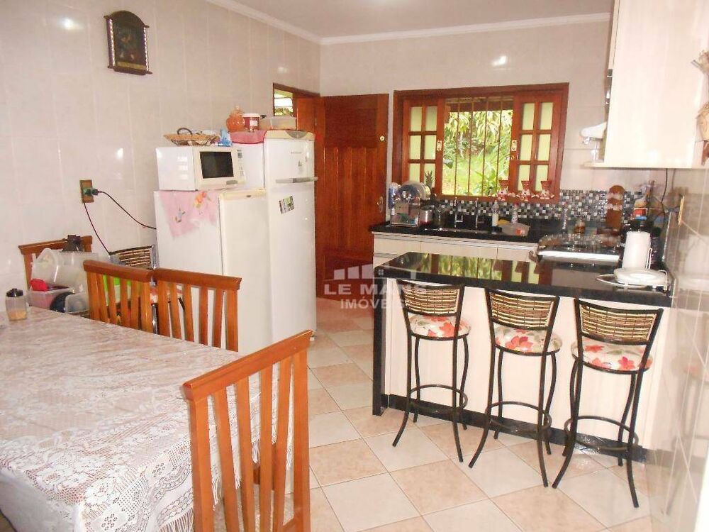 Casa, 3 quartos, 205 m² - Foto 8