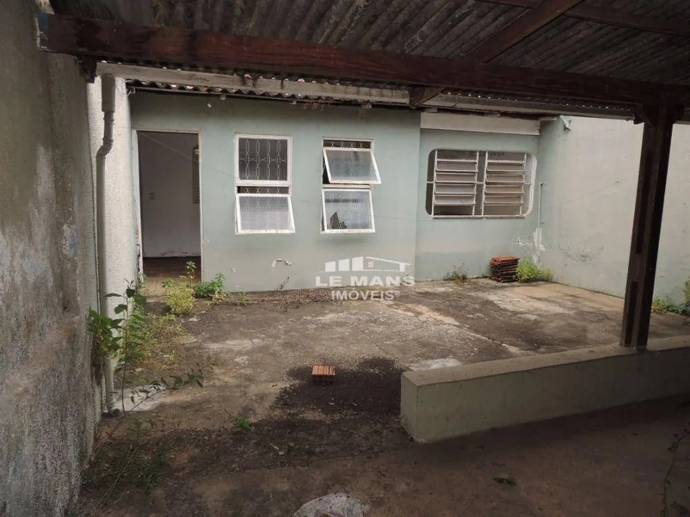 Casa, 2 quartos, 213 m² - Foto 1