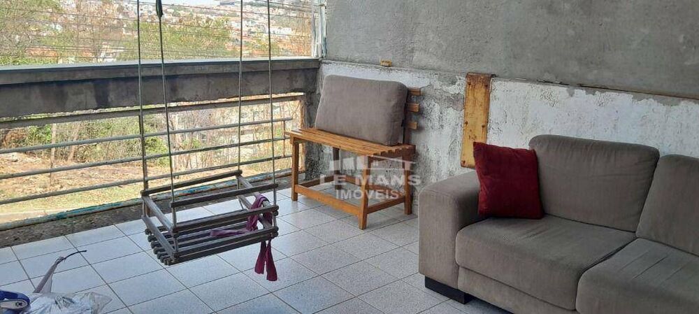 Casa à venda com 3 quartos, 82m² - Foto 8
