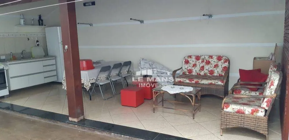 Casa, 3 quartos, 117 m² - Foto 1