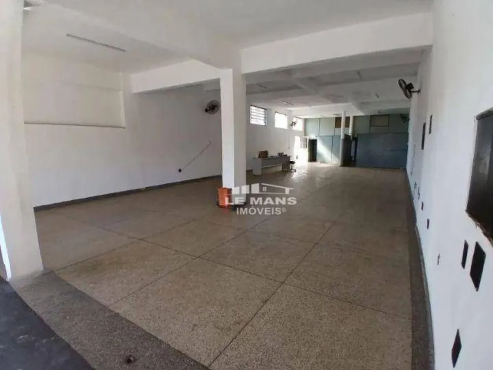 Loja-Salão, 232 m² - Foto 1
