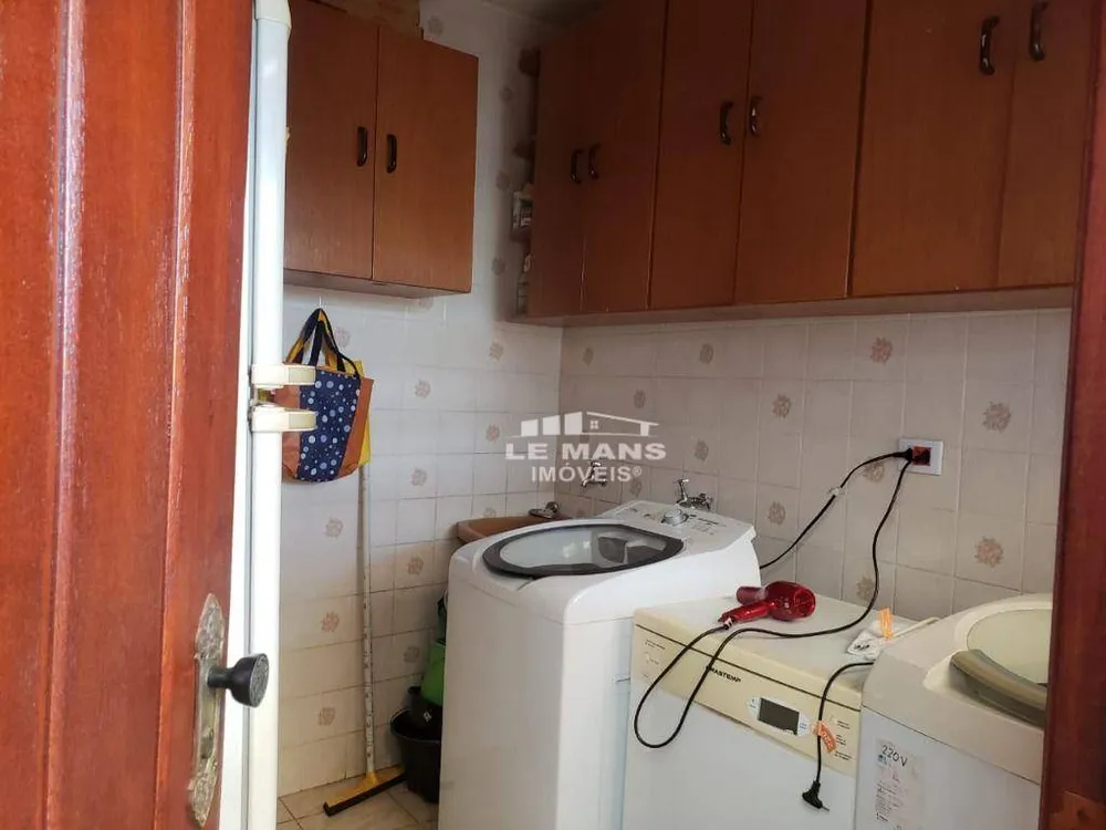 Casa, 3 quartos, 215 m² - Foto 2