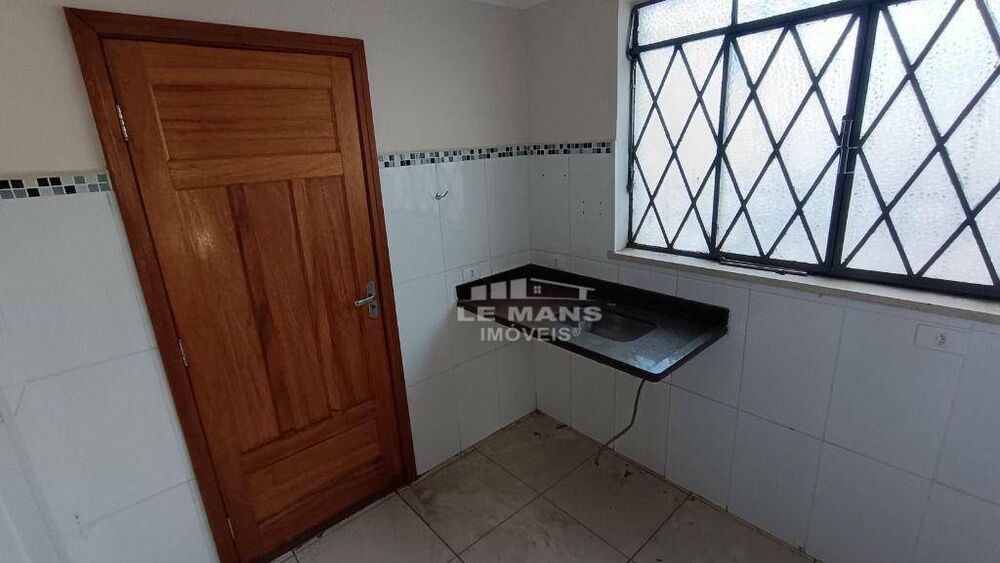 Casa, 3 quartos, 218 m² - Foto 2