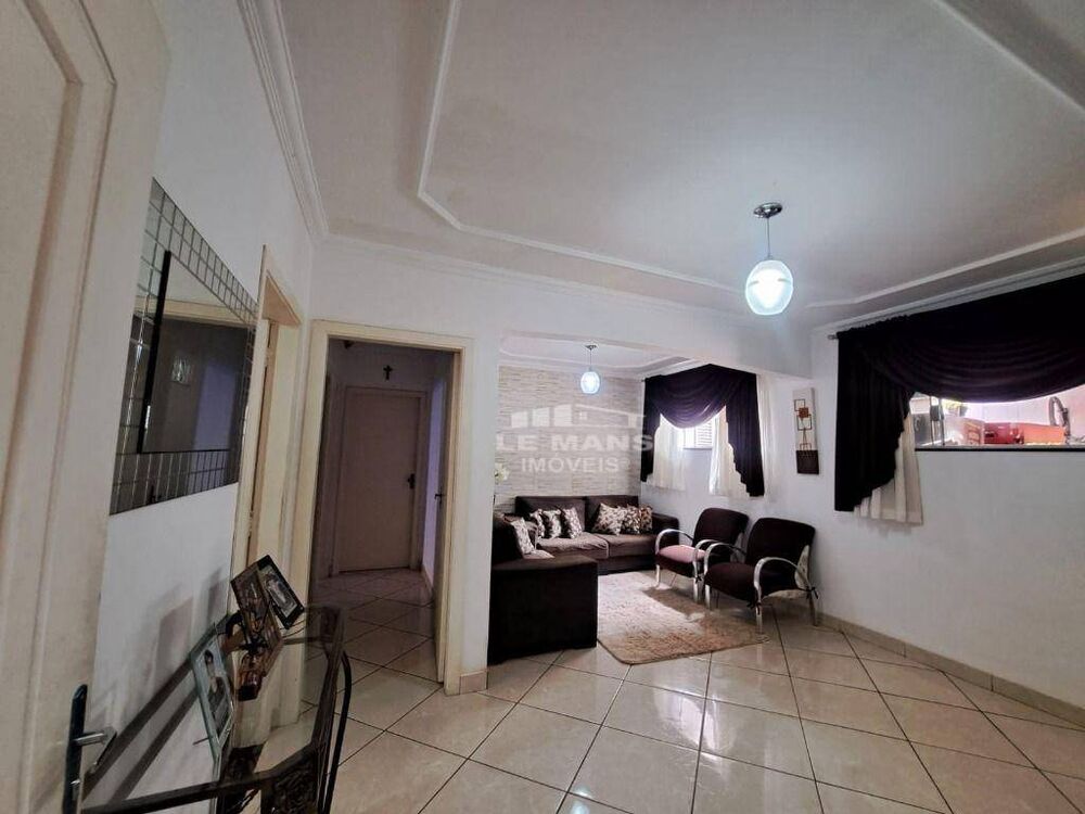 Casa, 2 quartos, 188 m² - Foto 2