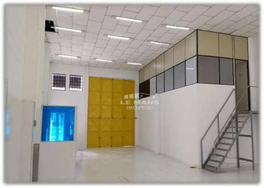 Depósito-Galpão-Armazém para alugar, 370m² - Foto 1