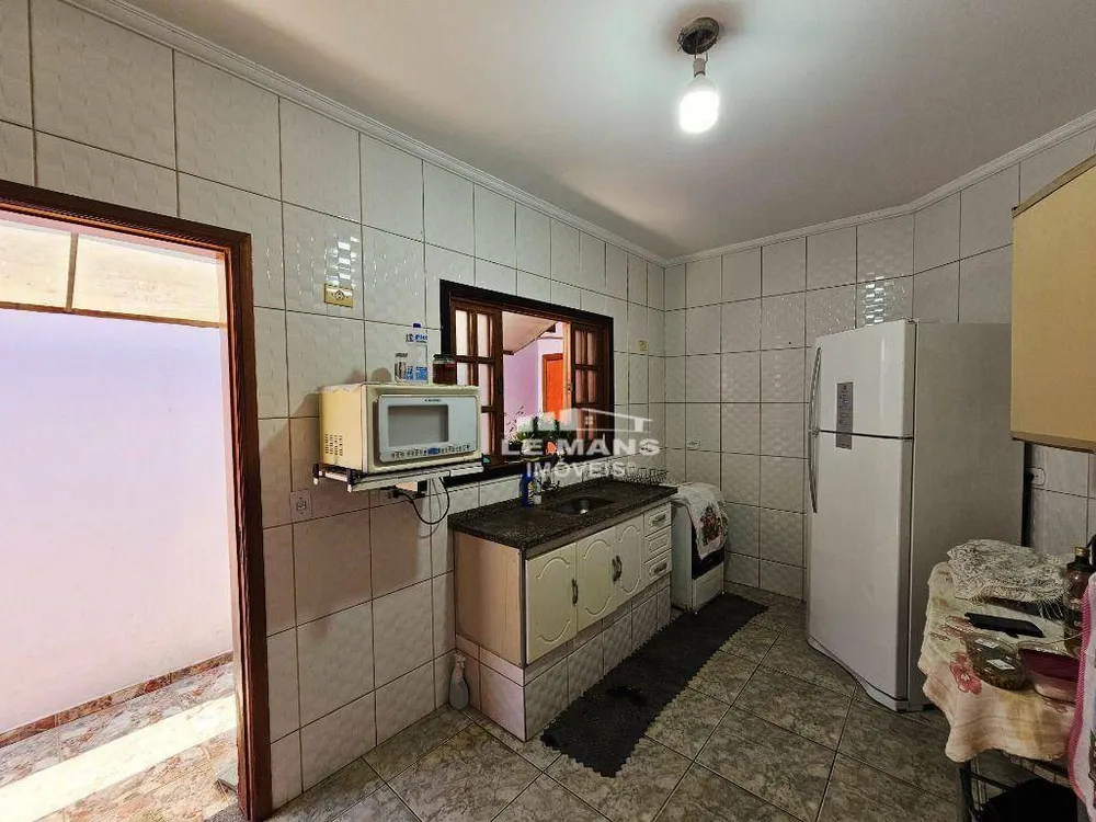 Casa, 3 quartos, 175 m² - Foto 4