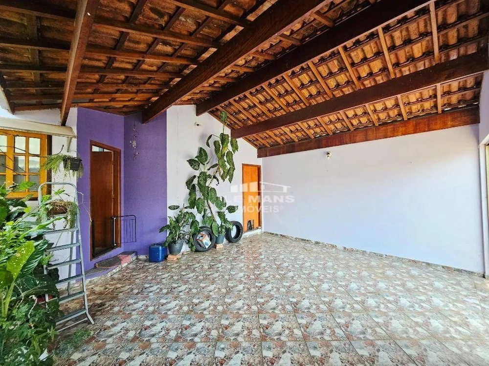 Casa, 3 quartos, 175 m² - Foto 2