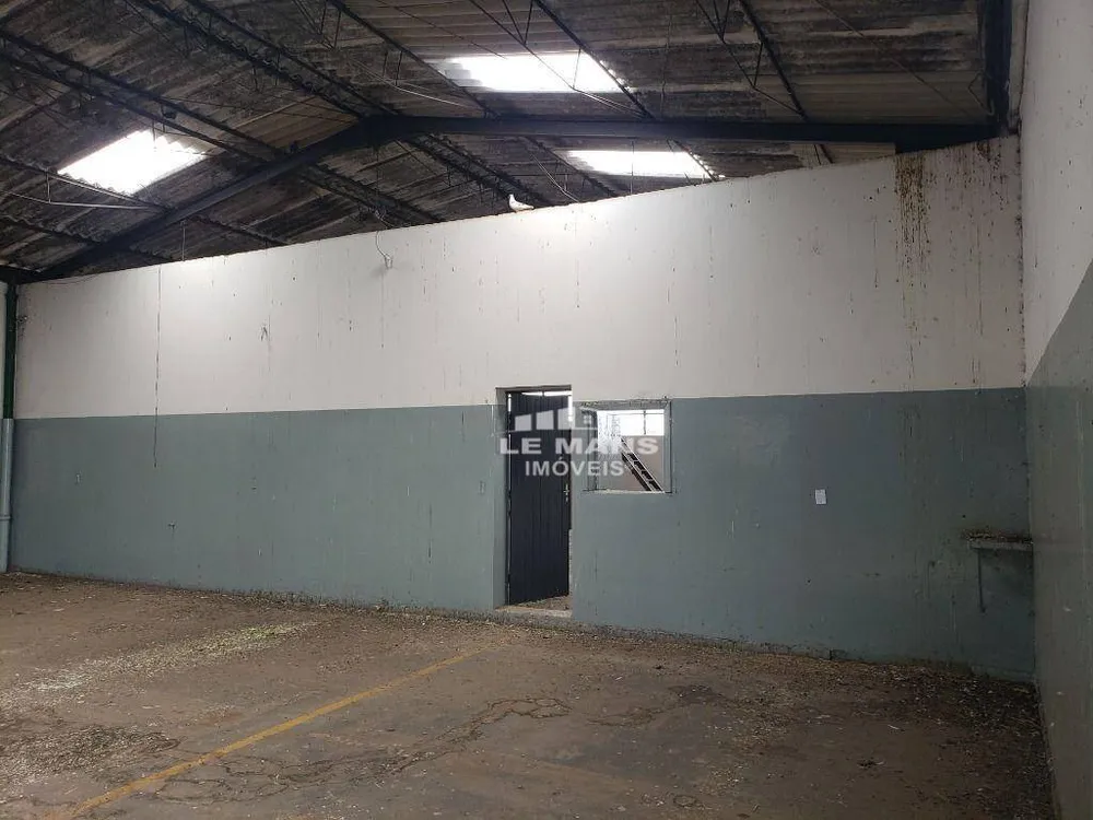 Loja-Salão, 1566 m² - Foto 1