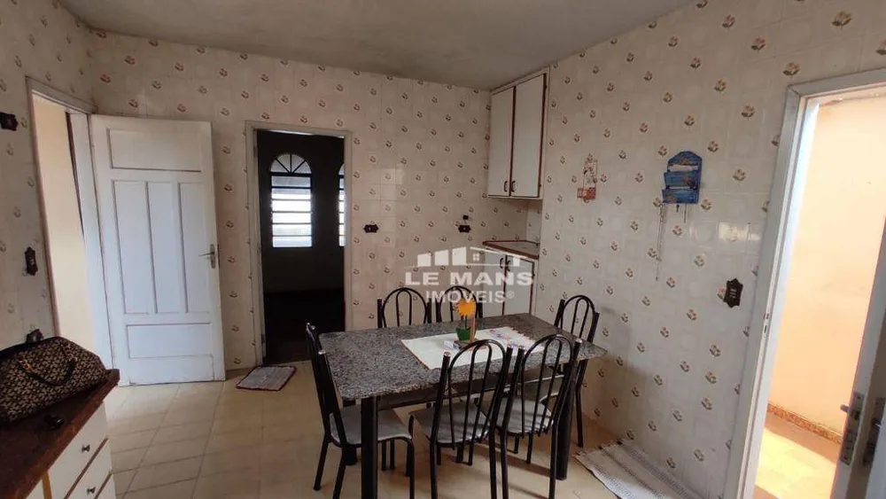 Casa, 3 quartos, 239 m² - Foto 7