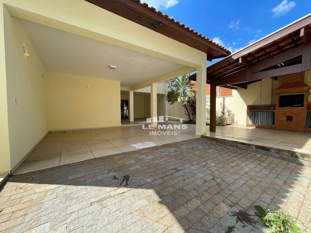 Casa, 3 quartos, 196 m² - Foto 4