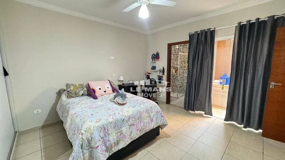 Casa, 3 quartos, 255 m² - Foto 8