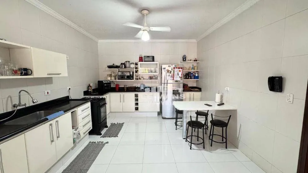 Casa, 3 quartos, 255 m² - Foto 4