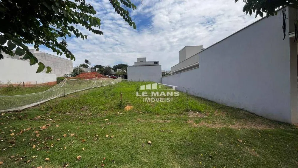 Loteamento e Condomínio, 200 m² - Foto 1