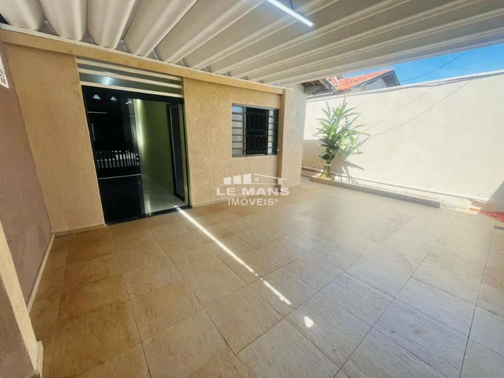 Casa, 3 quartos, 60 m² - Foto 1