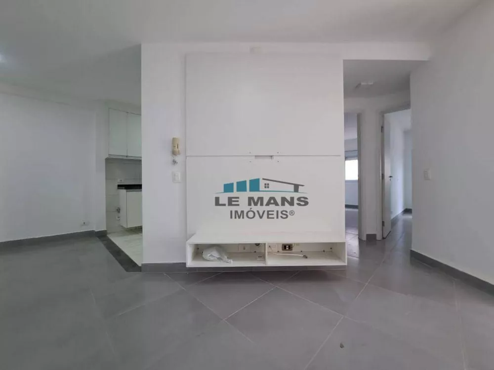 Apartamento para alugar com 2 quartos, 66m² - Foto 3