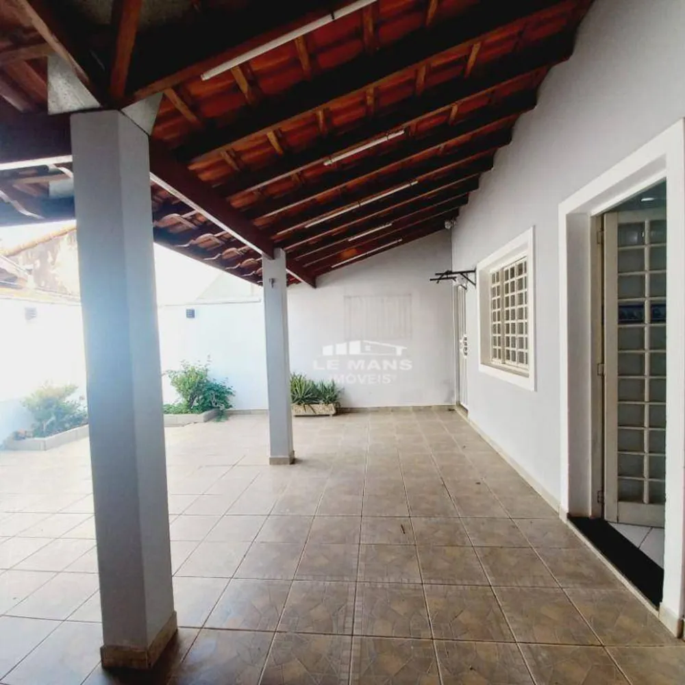 Casa, 3 quartos, 177 m² - Foto 2