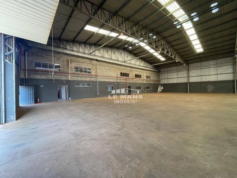 Depósito-Galpão, 2650 m² - Foto 1