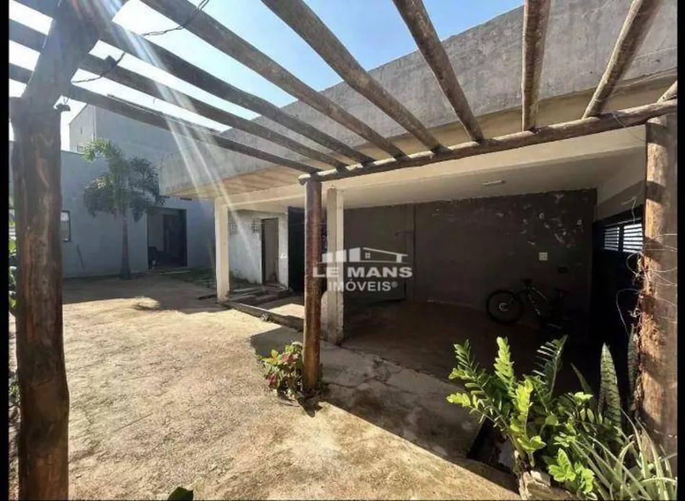 Casa, 2 quartos, 213 m² - Foto 1