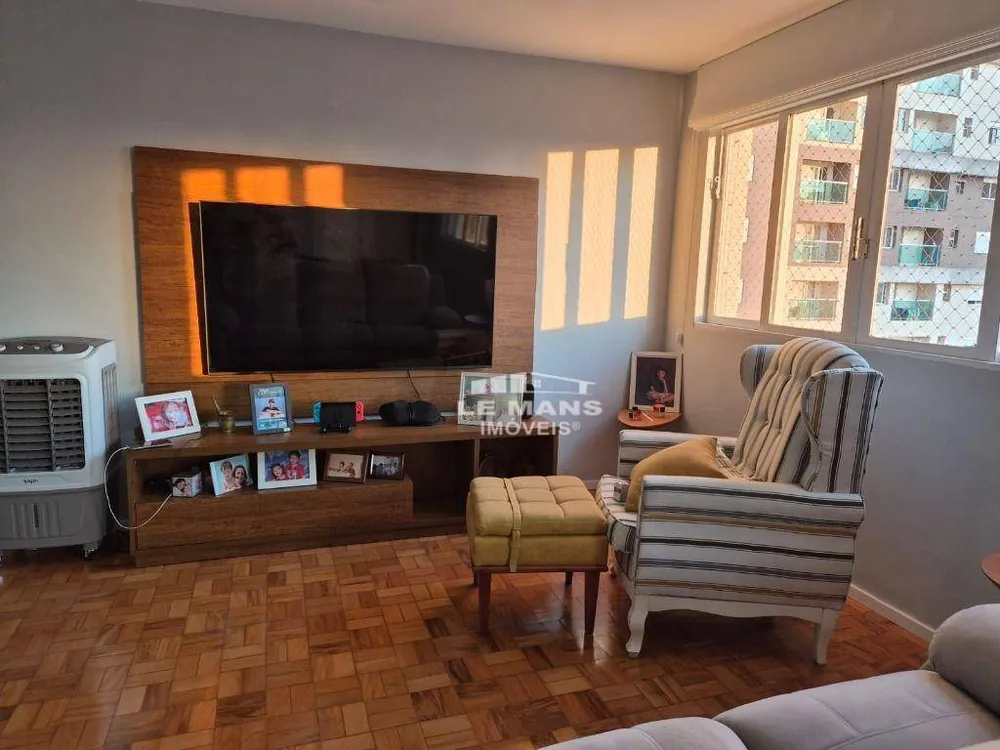 Apartamento, 3 quartos, 150 m² - Foto 1