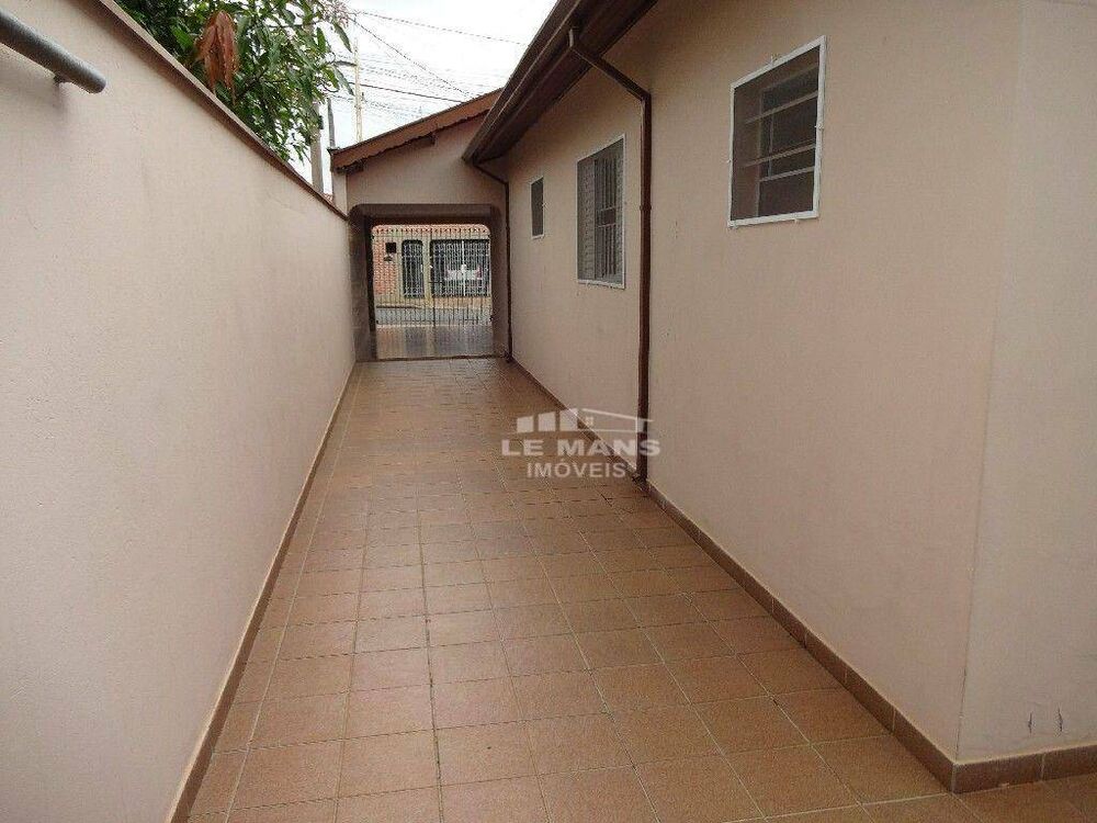 Casa à venda com 4 quartos, 190m² - Foto 4