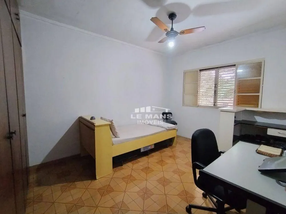 Casa, 4 quartos, 273 m² - Foto 11