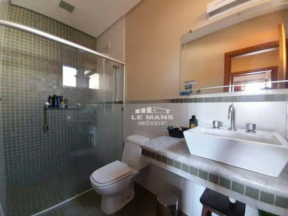 Casa, 3 quartos, 243 m² - Foto 3