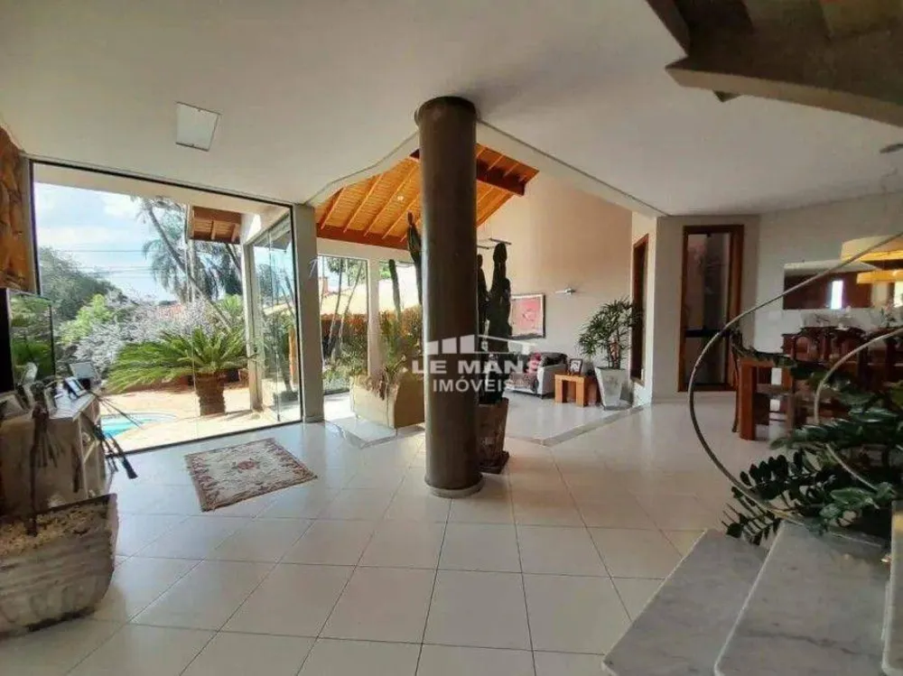 Casa, 3 quartos, 243 m² - Foto 4