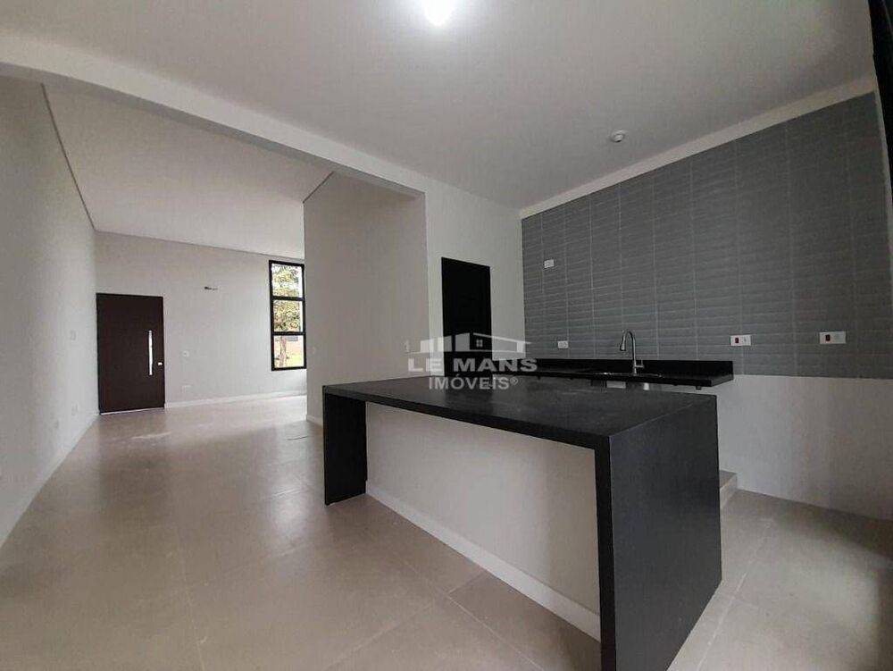 Casa de Condomínio à venda com 3 quartos, 172m² - Foto 2