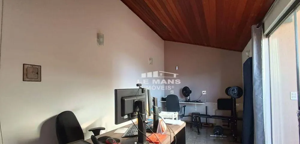 Casa, 3 quartos, 213 m² - Foto 8