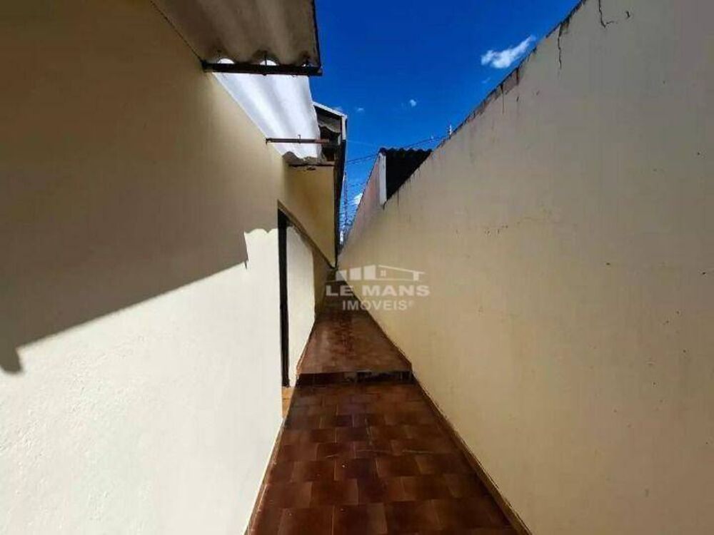 Casa à venda com 3 quartos, 167m² - Foto 5