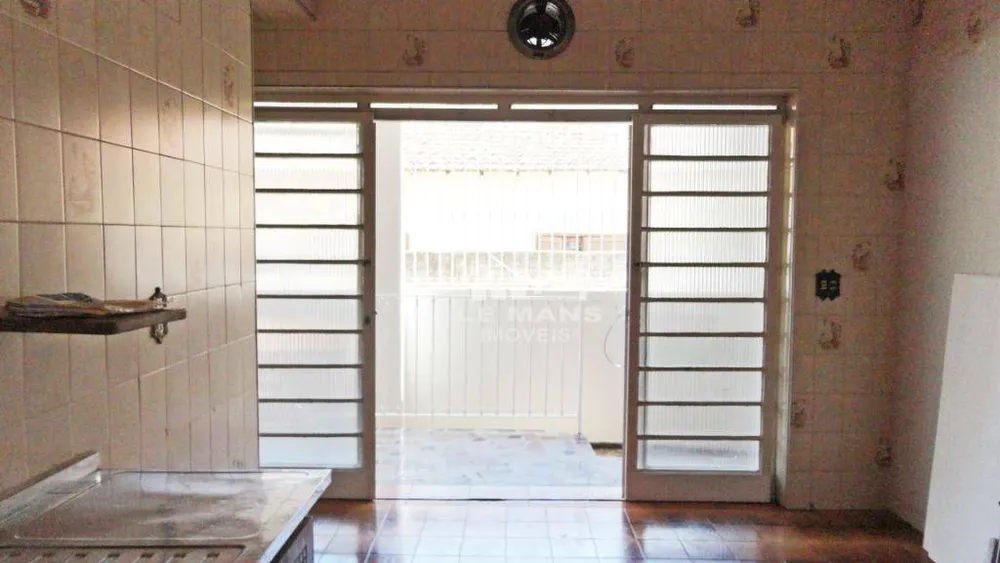 Casa, 5 quartos, 212 m² - Foto 1