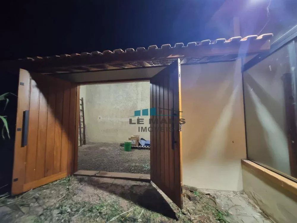 Sítio à venda com 2 quartos, 90m² - Foto 3